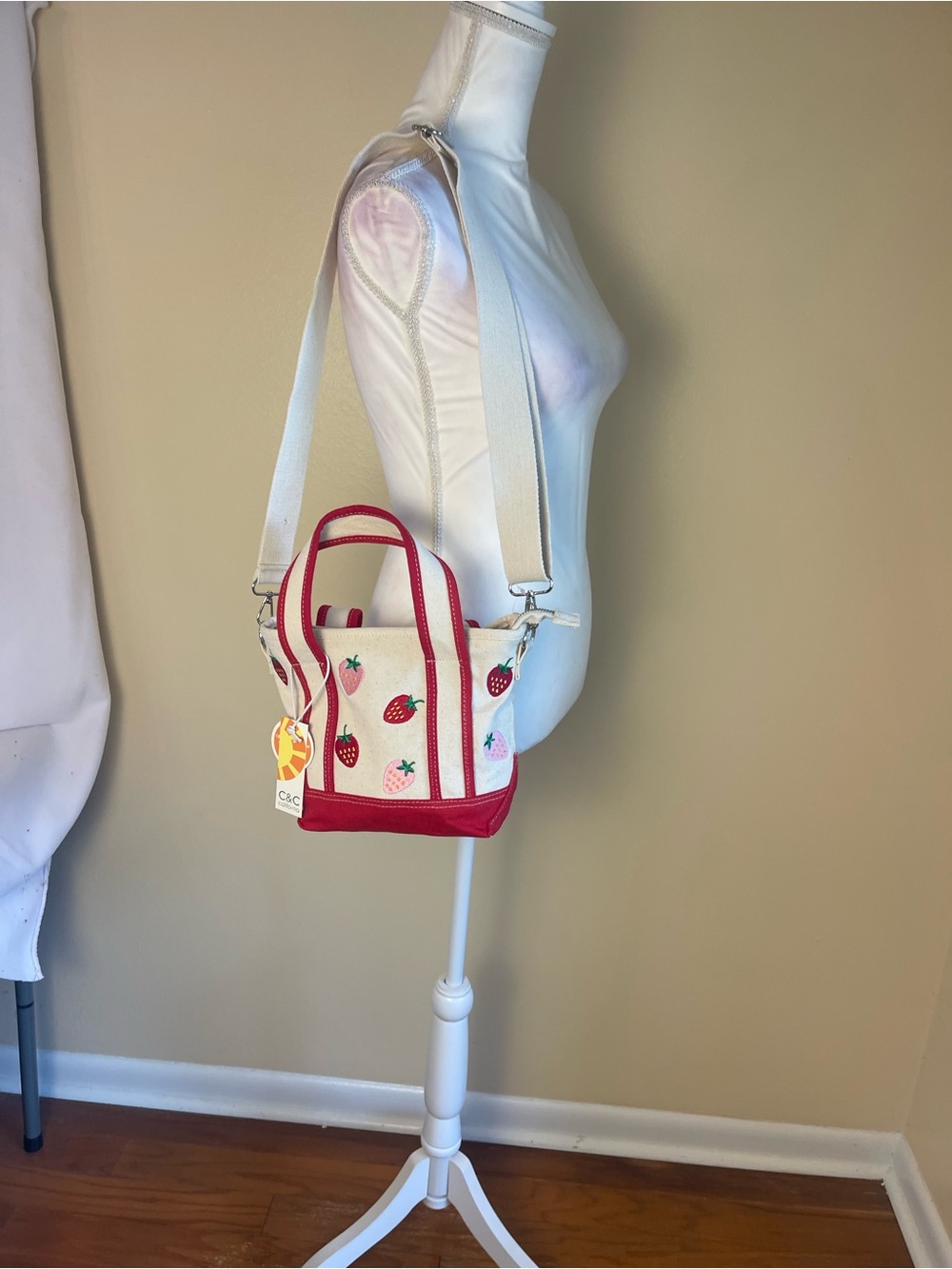 Strawberry Embroidered Canvas Tote Bag Crossbody Cottagecore Coquette Summer NWT - Picture 3 of 16